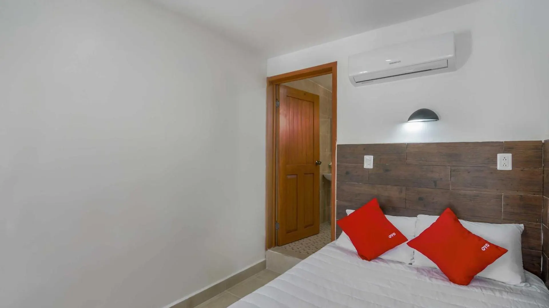 ****  Oyo Hotel Palma Real Tulum México